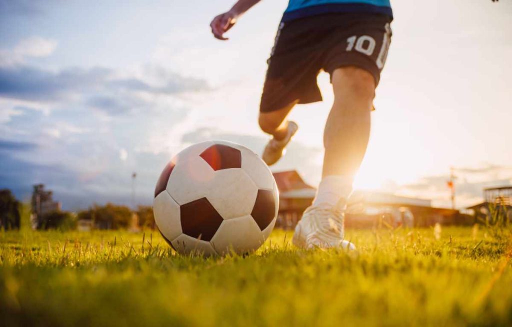 chimpunes de fútbol hombre profesional
