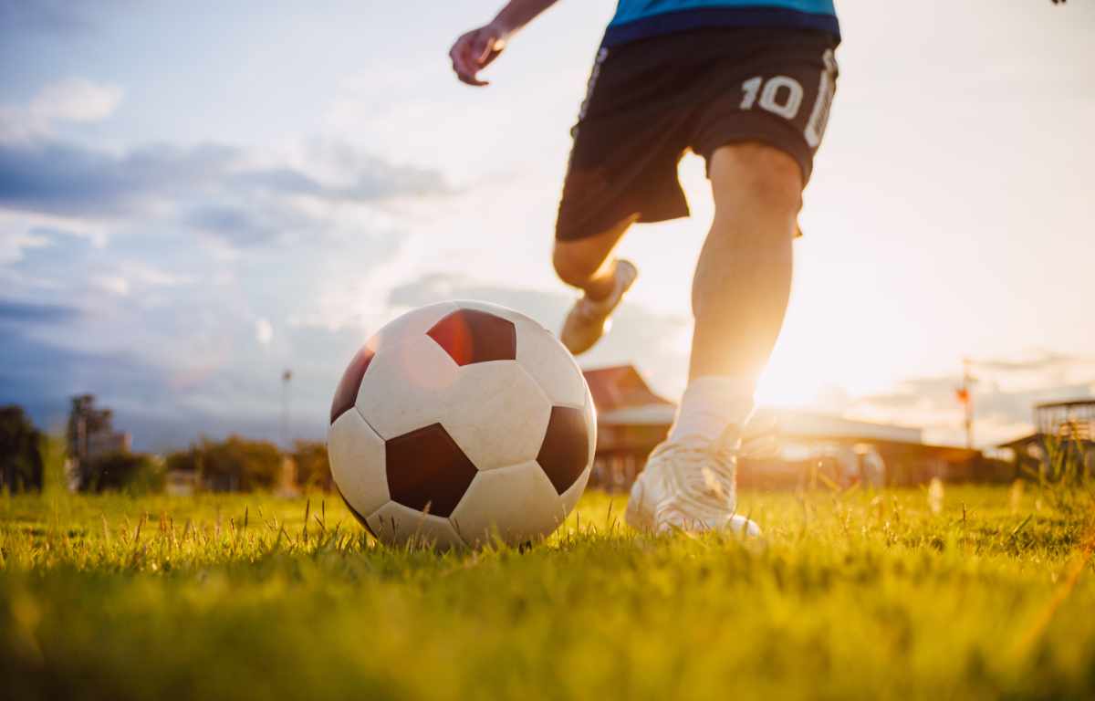 chimpunes de fútbol hombre profesional